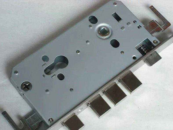 镇雄24小时上门开锁公司