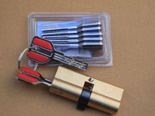 镇雄24小时上门开锁公司